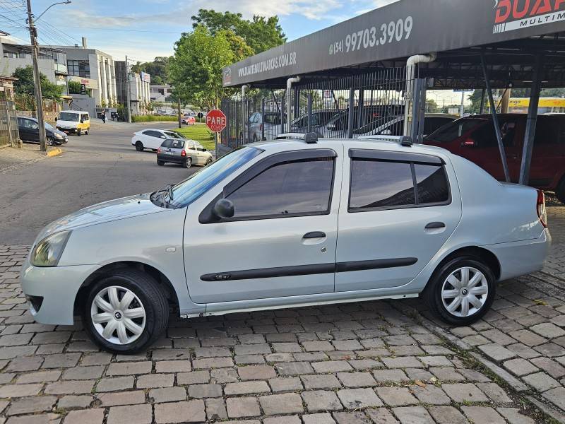 RENAULT - CLIO - 2007/2008 - Prata - R$ 25.900,00