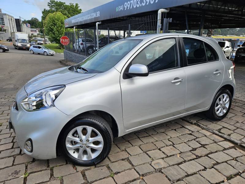 NISSAN - MARCH - 2016/2016 - Prata - R$ 42.900,00