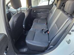 RENAULT - SANDERO - 2014/2015 - Branca - R$ 45.900,00