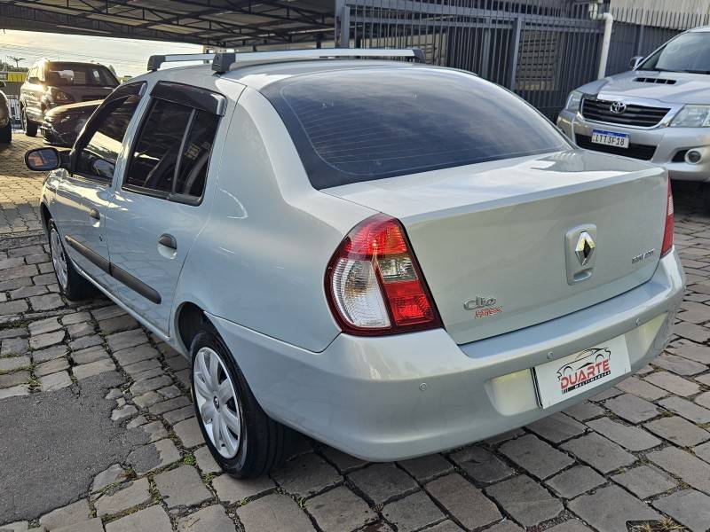 RENAULT - CLIO - 2007/2008 - Prata - R$ 25.900,00