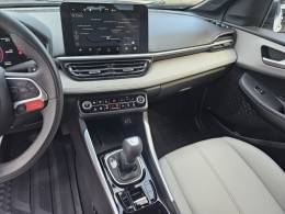 FIAT - FASTBACK - 2024/2025 - Branca - R$ 127.900,00