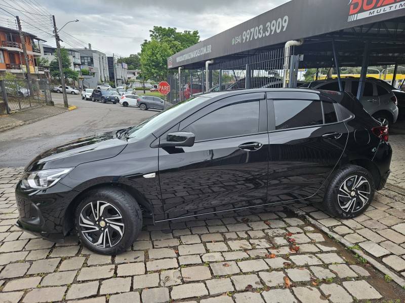 CHEVROLET - ONIX - 2024/2025 - Preta - R$ 77.900,00