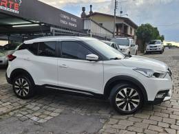 NISSAN - KICKS - 2016/2017 - Branca - R$ 81.900,00