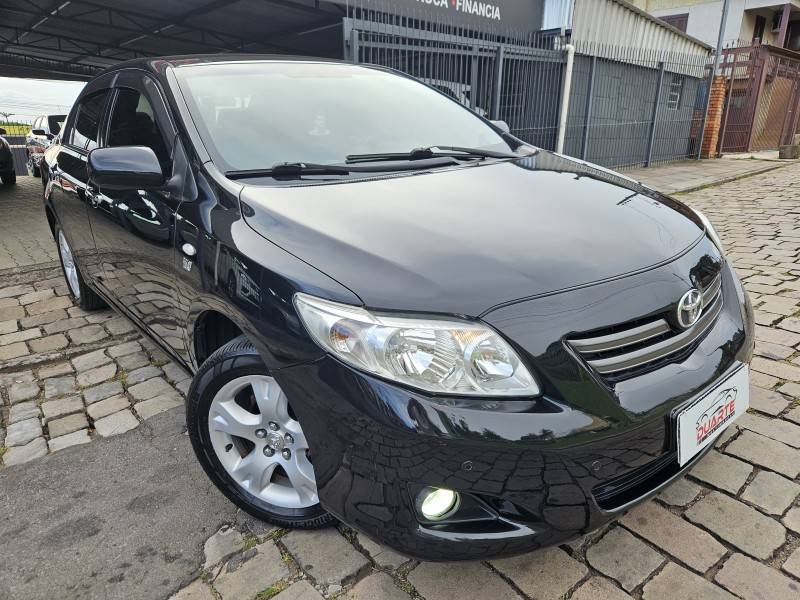 TOYOTA - COROLLA - 2010/2010 - Preta - R$ 53.900,00
