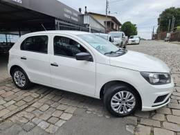 VOLKSWAGEN - GOL - 2022/2023 - Branca - R$ 55.900,00