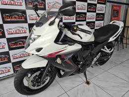 SUZUKI - GSX - 2011/2012 - Branca - R$ 28.900,00