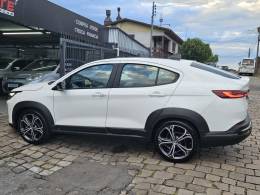 FIAT - FASTBACK - 2024/2025 - Branca - R$ 127.900,00