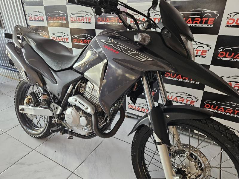 HONDA - XRE 300 - 2016/2016 - Preta - R$ 20.900,00