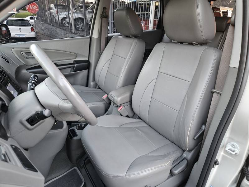 HYUNDAI - TUCSON - 2013/2014 - Prata - R$ 55.900,00