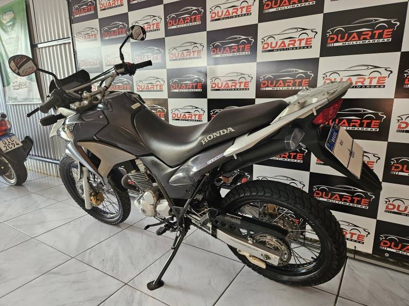 HONDA - XRE 300 - 2016/2016 - Preta - R$ 20.900,00
