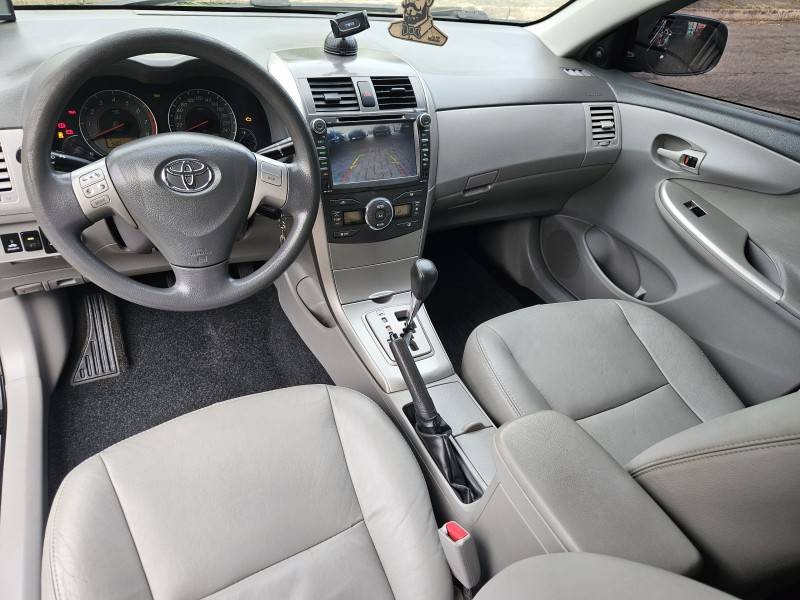 TOYOTA - COROLLA - 2010/2010 - Preta - R$ 53.900,00