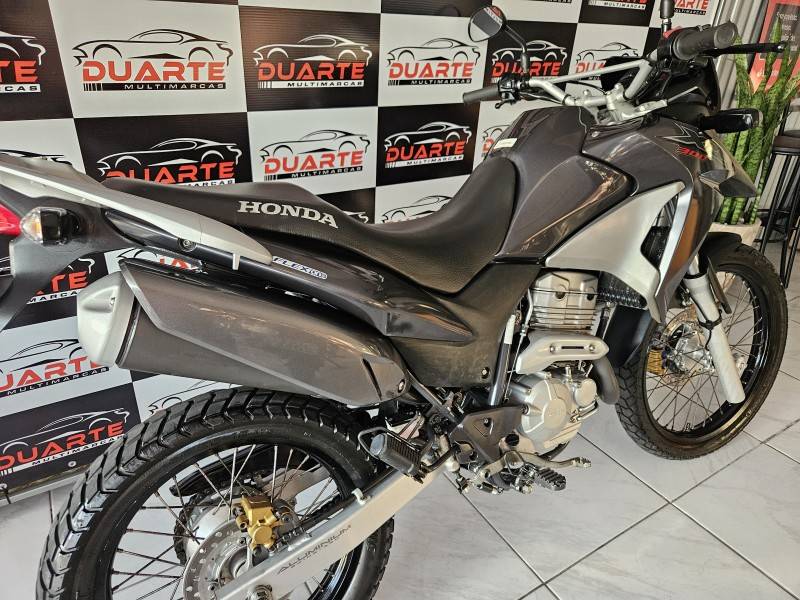 HONDA - XRE 300 - 2016/2016 - Preta - R$ 20.900,00