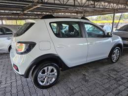 RENAULT - SANDERO - 2014/2015 - Branca - R$ 45.900,00