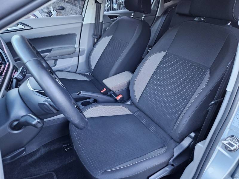 VOLKSWAGEN - POLO - 2018/2019 - Prata - R$ 72.900,00