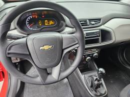 CHEVROLET - ONIX - 2016/2017 - Vermelha - R$ 47.900,00