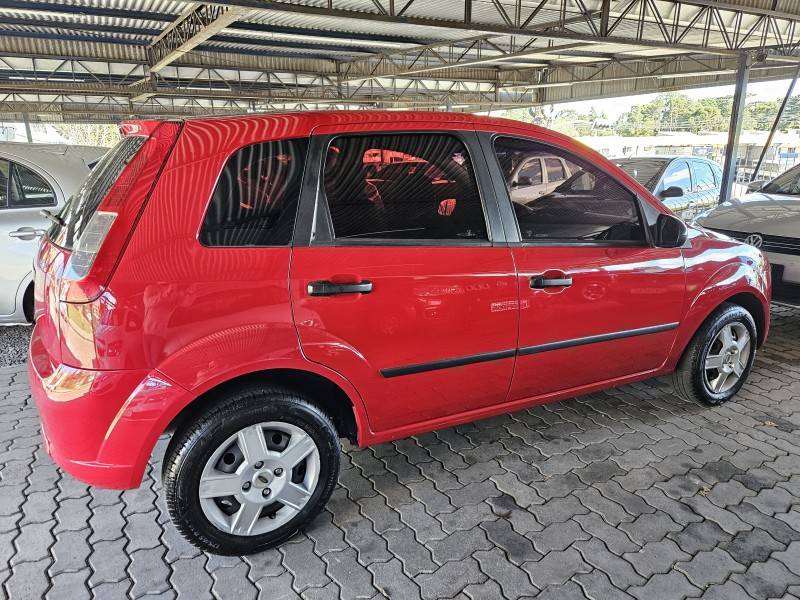 FORD - FIESTA - 2010/2010 - Vermelha - R$ 25.900,00