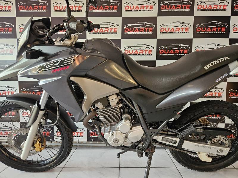 HONDA - XRE 300 - 2016/2016 - Preta - R$ 20.900,00