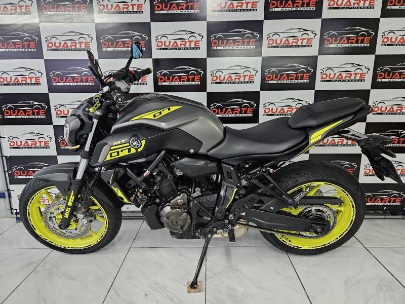 YAMAHA - MT - 2018/2019 - Cinza - R$ 38.900,00