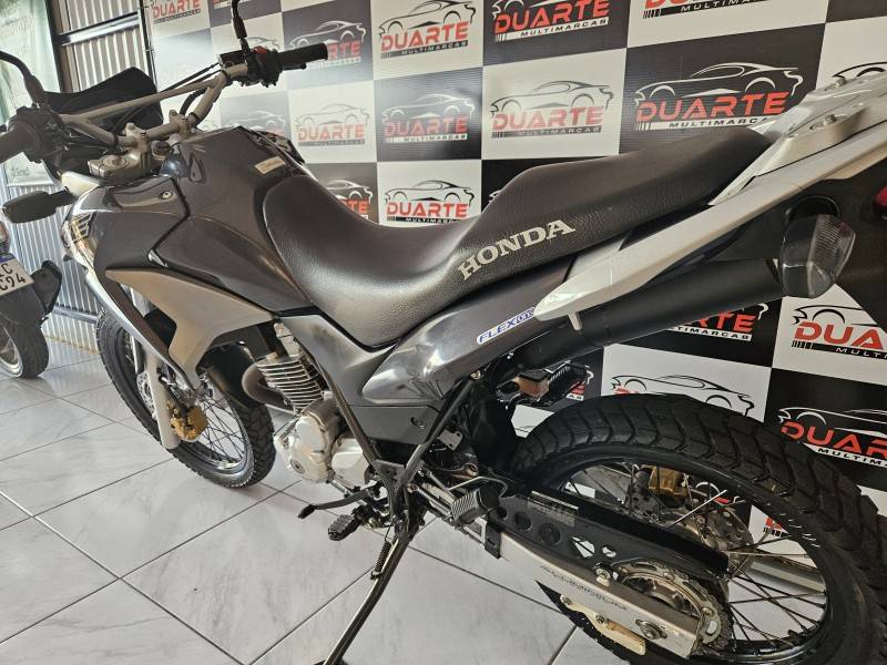 HONDA - XRE 300 - 2016/2016 - Preta - R$ 20.900,00