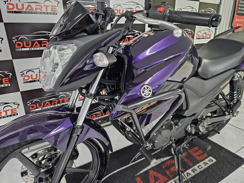 YAMAHA - FAZER - 2024/2025 - Roxa - R$ 18.900,00