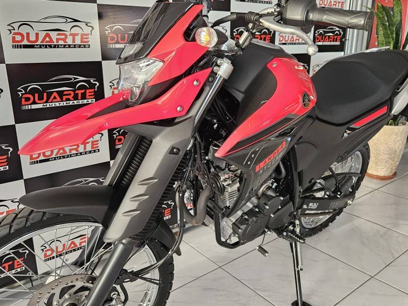 YAMAHA - XTZ 250 - 2024/2024 - Vermelha - R$ 28.900,00
