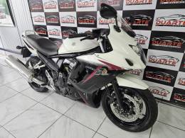 SUZUKI - GSX - 2011/2012 - Branca - R$ 28.900,00