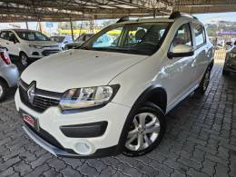 RENAULT - SANDERO - 2014/2015 - Branca - R$ 45.900,00
