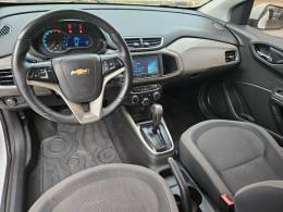 CHEVROLET - PRISMA - 2015/2016 - Branca - R$ 59.900,00