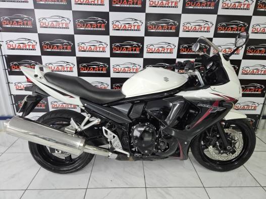 SUZUKI - GSX - 2011/2012 - Branca - R$ 28.900,00