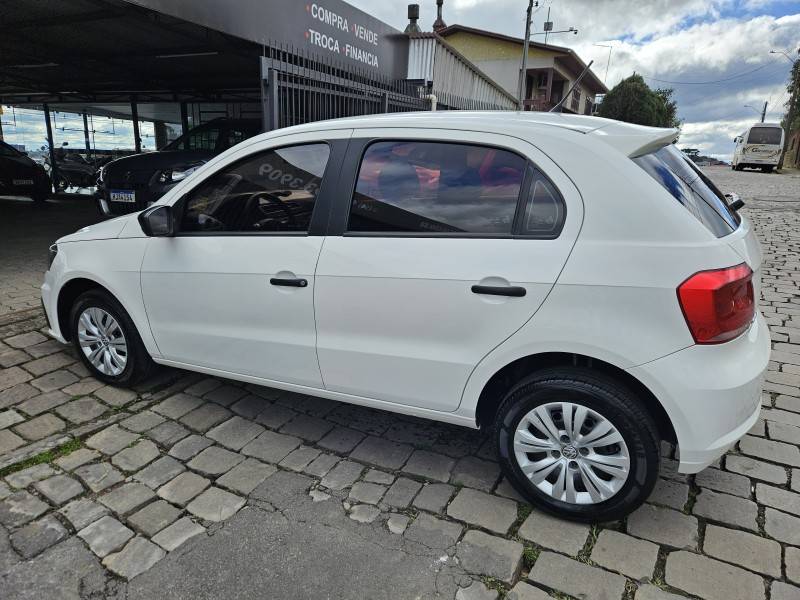 VOLKSWAGEN - GOL - 2017/2017 - Branca - R$ 44.900,00