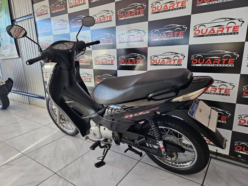 HONDA - BIZ 125 - 2009/2010 - Preta - R$ 9.900,00