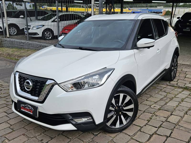 NISSAN - KICKS - 2016/2017 - Branca - R$ 81.900,00