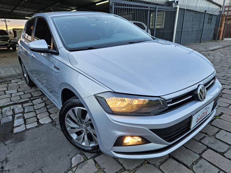 VOLKSWAGEN - POLO - 2018/2019 - Prata - R$ 72.900,00