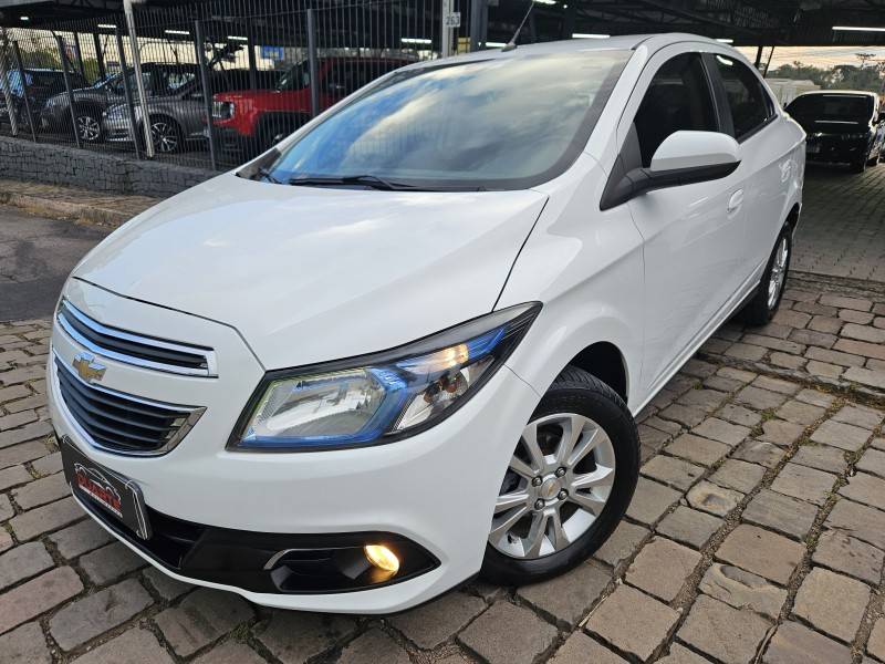 CHEVROLET - PRISMA - 2015/2016 - Branca - R$ 59.900,00