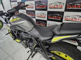 YAMAHA - MT - 2018/2019 - Cinza - R$ 38.900,00