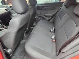 CHEVROLET - ONIX - 2016/2017 - Vermelha - R$ 47.900,00