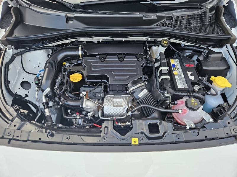 FIAT - FASTBACK - 2024/2025 - Branca - R$ 127.900,00