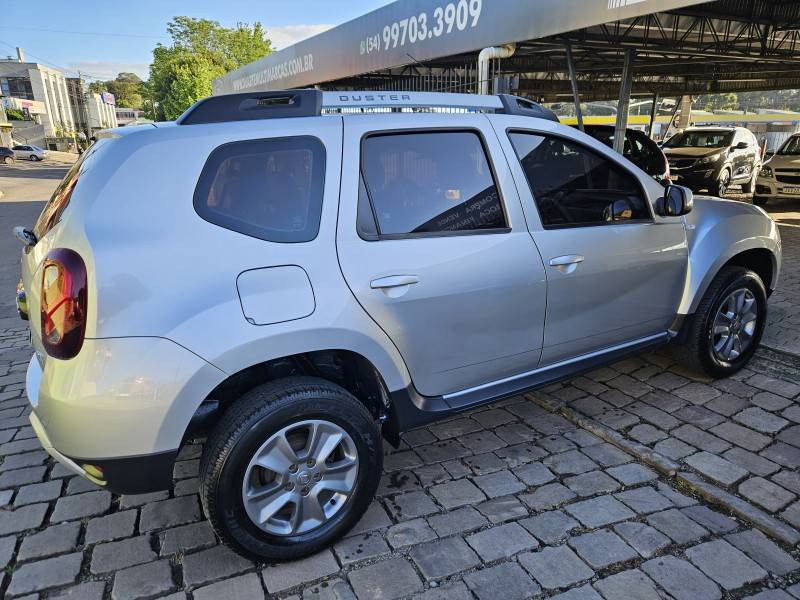 RENAULT - DUSTER - 2018/2019 - Prata - R$ 69.900,00