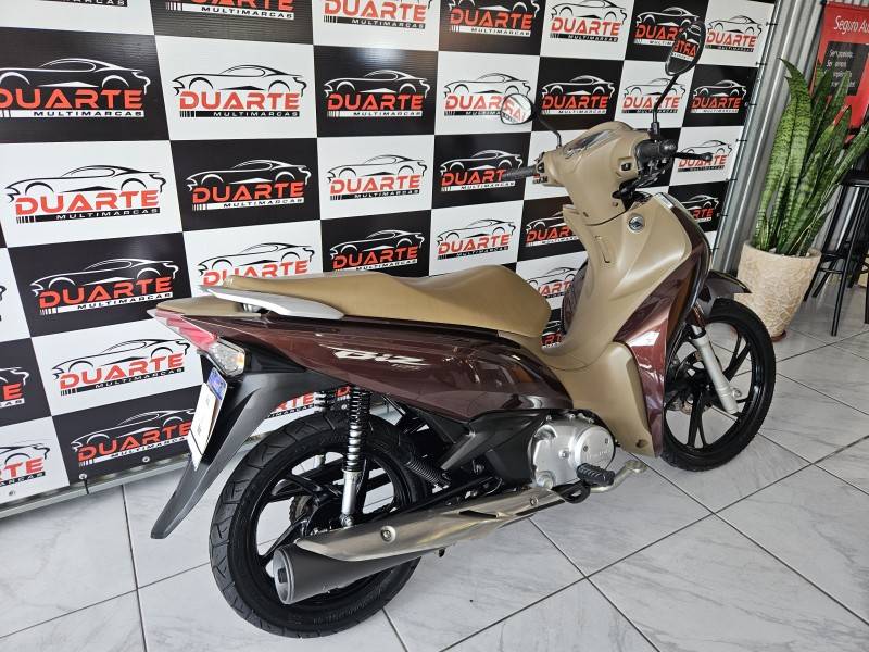 HONDA - BIZ 125 - 2020/2021 - Marrom - R$ 15.500,00
