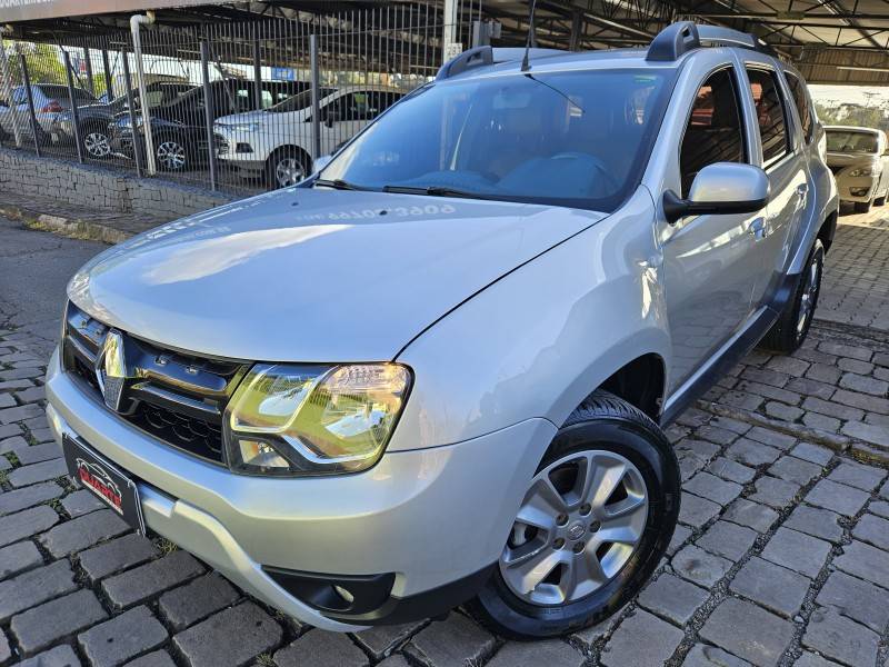 RENAULT - DUSTER - 2018/2019 - Prata - R$ 69.900,00