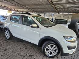 RENAULT - SANDERO - 2014/2015 - Branca - R$ 45.900,00